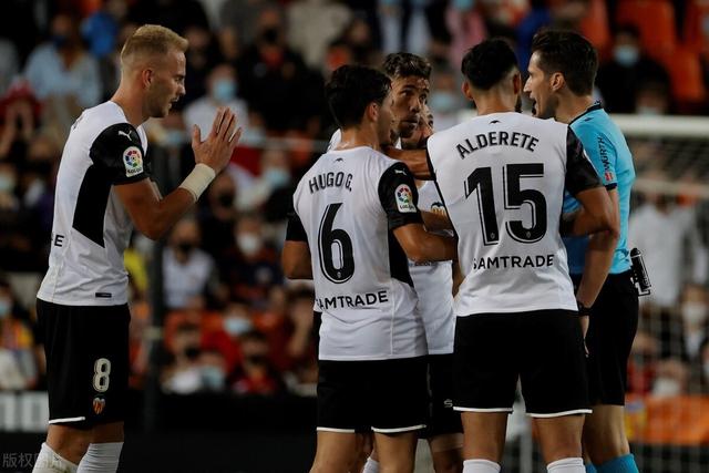 前北京国安球星今成外卖骑手 一单挣几块钱