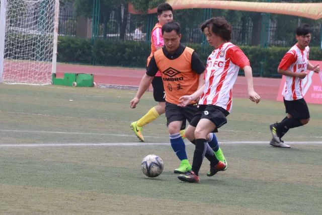 墨菲34分鹈鹕大胜猛龙41分 魔术力克黄蜂4连胜