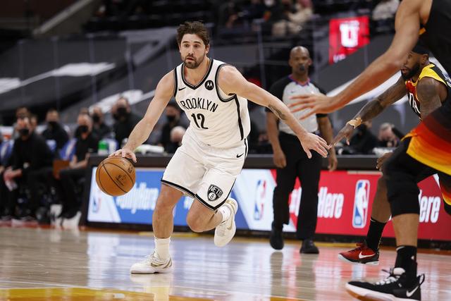 官方：17岁亚马尔获2024年金童奖