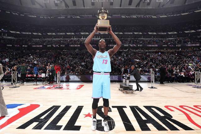 费内巴切即将官宣什克租借加盟 巴黎承担部分薪水